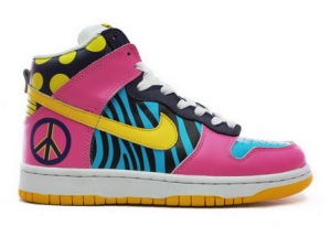 nike-dunk-funky-town-women-sneakers-colorful